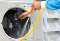 Hướng dẫn vệ sinh máy lạnh tại nhà đơn giản, đúng cách